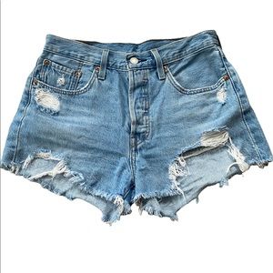 501 Levi high waisted shorts